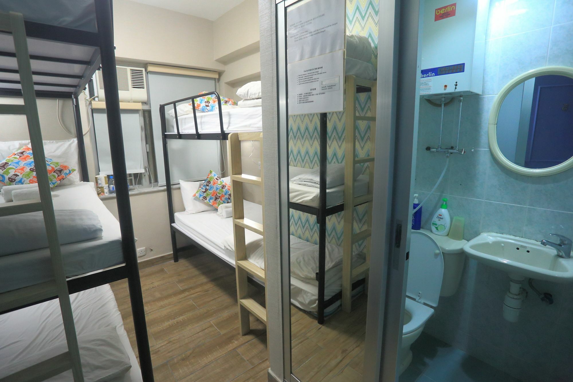 קוולון As One Hotel מראה חיצוני תמונה